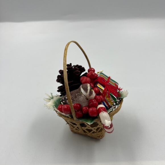 Kitsch Vintage Small Christmas Basket Pine Cone Bird Candy Cane Holly Berries - Picture 3 of 9